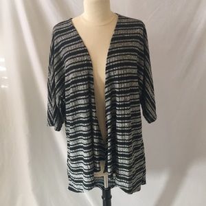 LuLaRoe Lindsay Kimono NWT